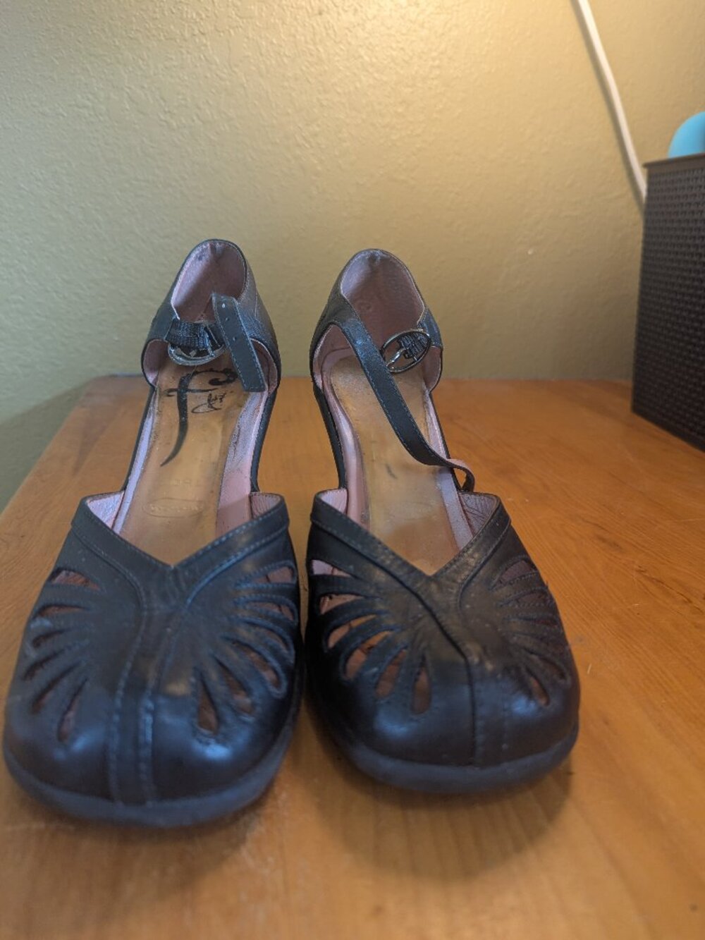 Vintage John Fluevog Mary Jane's